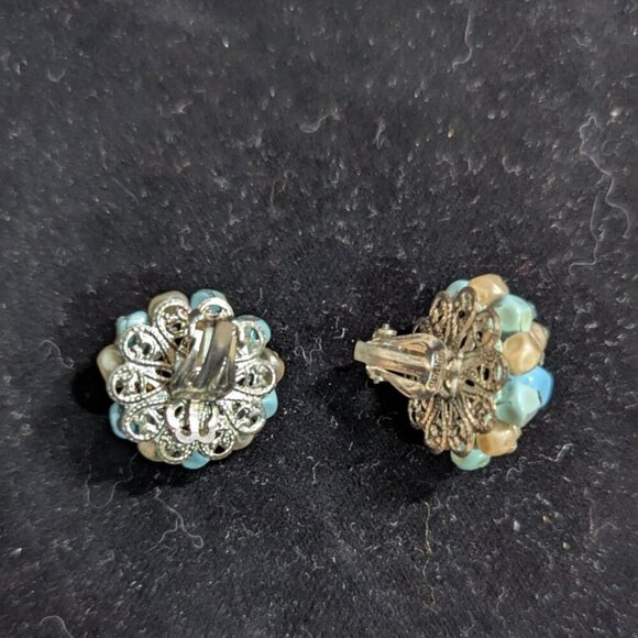 Vintage Clip-On Earrings W/ Blue & Cream Beads  Japan Retro Chic 1" - Picture 6 of 8